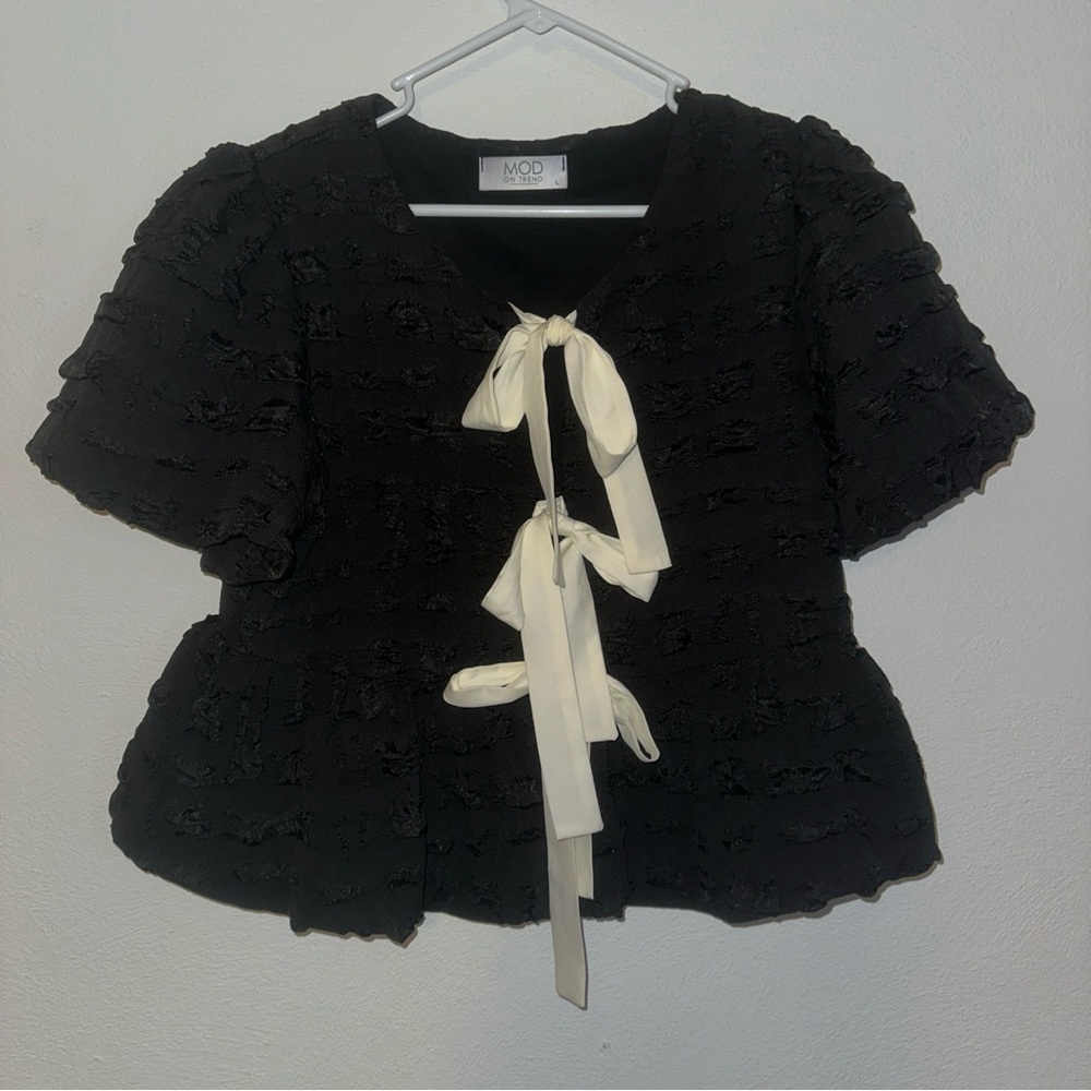 Women’s Mod On Trend Bubble Bow Babydoll Blouse Size Large